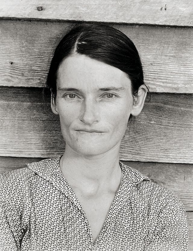 Épouse d'un métayer cultivant le coton, Comté de Hale, Alabama, 1936 © Walker Evans Archive, The Metropolitan Museum of Art