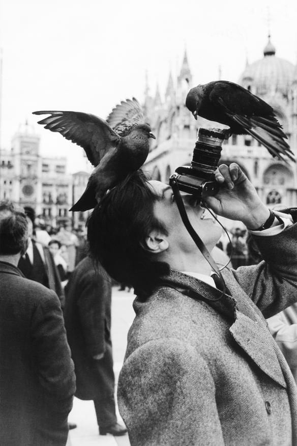 alain-delon-appareil-photo