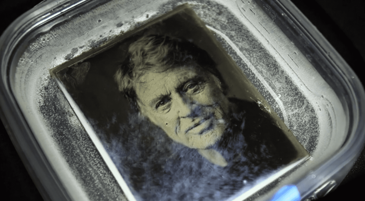 capture-ecran-victoria-will-sundance-robert-redford-ferrotype