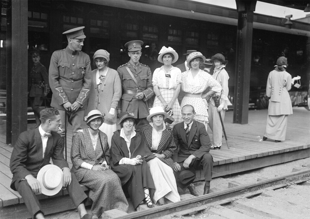 station-o-canadiancolour-fisheyelemag