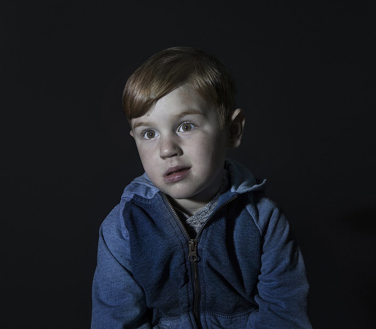 Image extraite de la série "Idiot Box" / © Donna Stevens