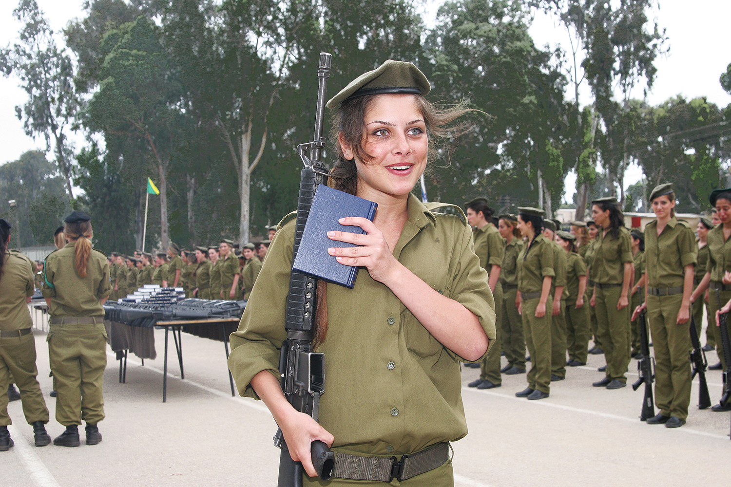 Русскоговорящие в израиле. Еврейские военные девушки. Еврейские женщины в армии.