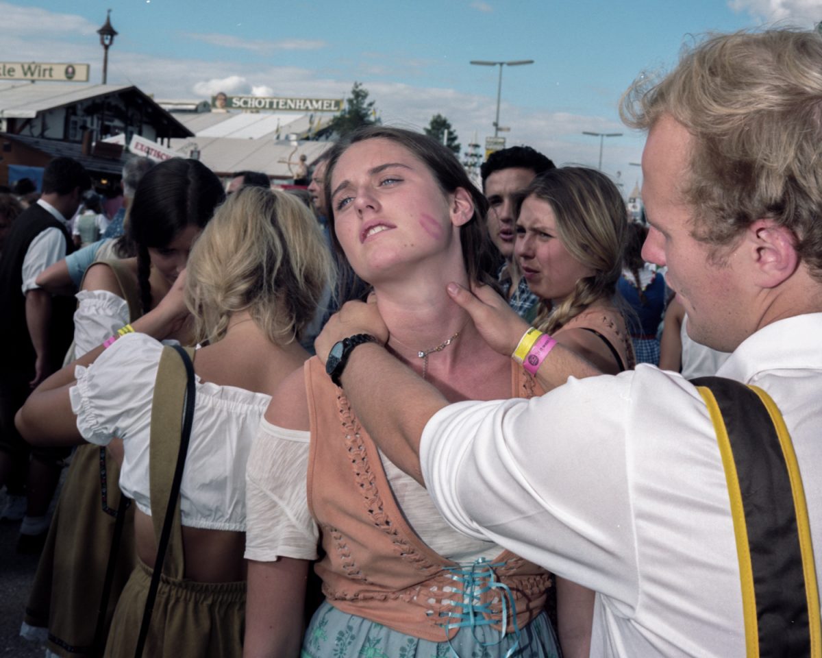 Extrait de "VOLKFEST" / © Ola Billmont