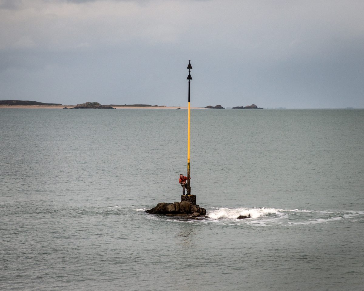 Hoedic. a l'entrée du port.
