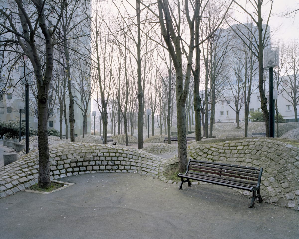 Les Tours Aillaud, Cité Pablo Picasso, Nanterre, 2014 / Photo extraite de la série "Souvenir d'un futur" / © Laurent Kronental