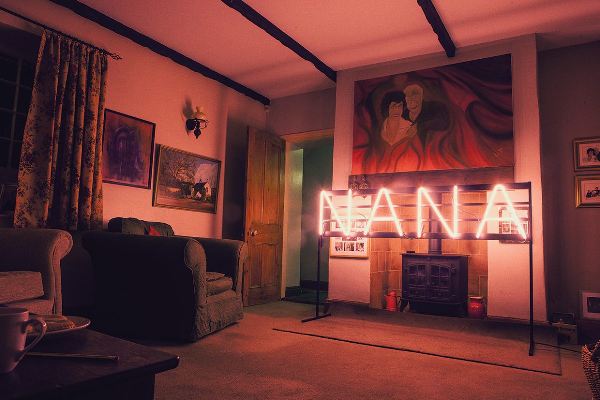 "Neon Signs" / © The 1975, David Drake, Samuel Burgess-Johnson