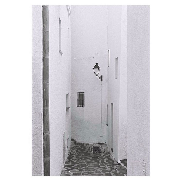 © Laura Bonell / Instagram 