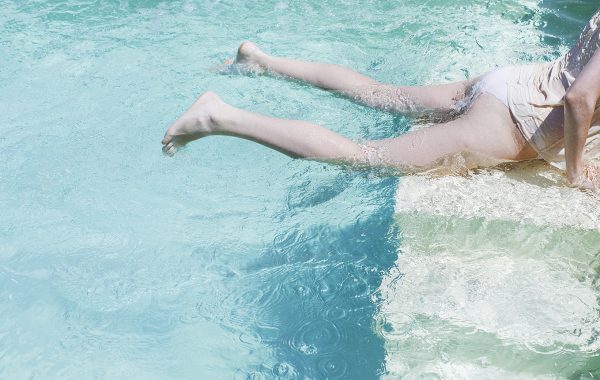Fisheye Magazine | Une série au bord de l'eau