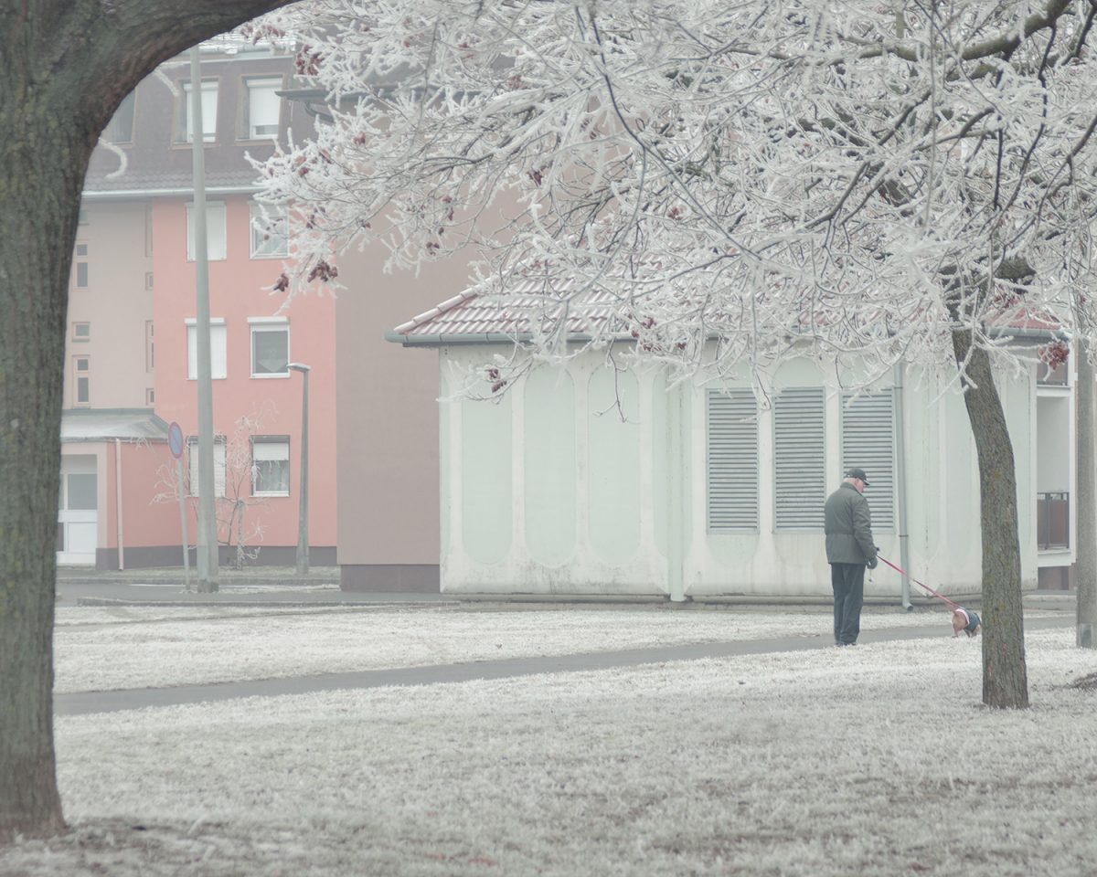 Fisheye Magazine | Extrait de "My town , Siófok II" / © Marietta Varga 