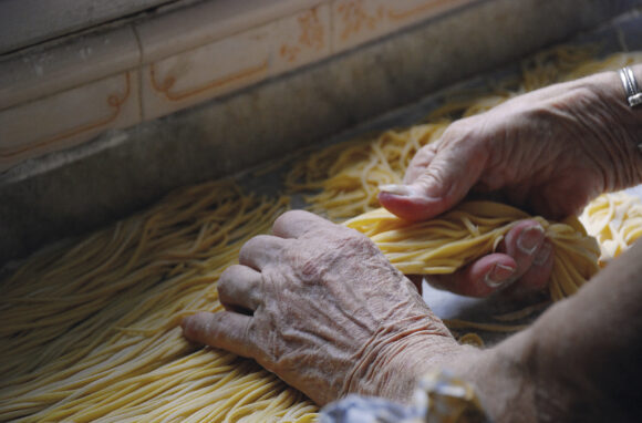 fisheyemagazineAbuela-Negra-01carlapiacenza.jpg