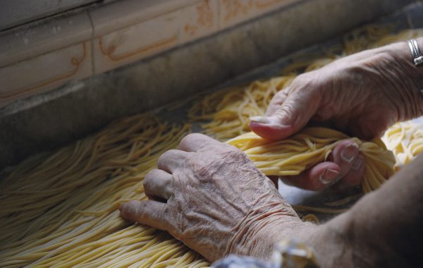 fisheyemagazineAbuela-Negra-01carlapiacenza.jpg