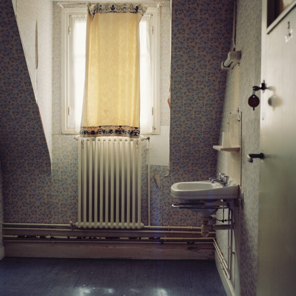From "L'amour lui-même doit s'endormir" © Lynda Laird