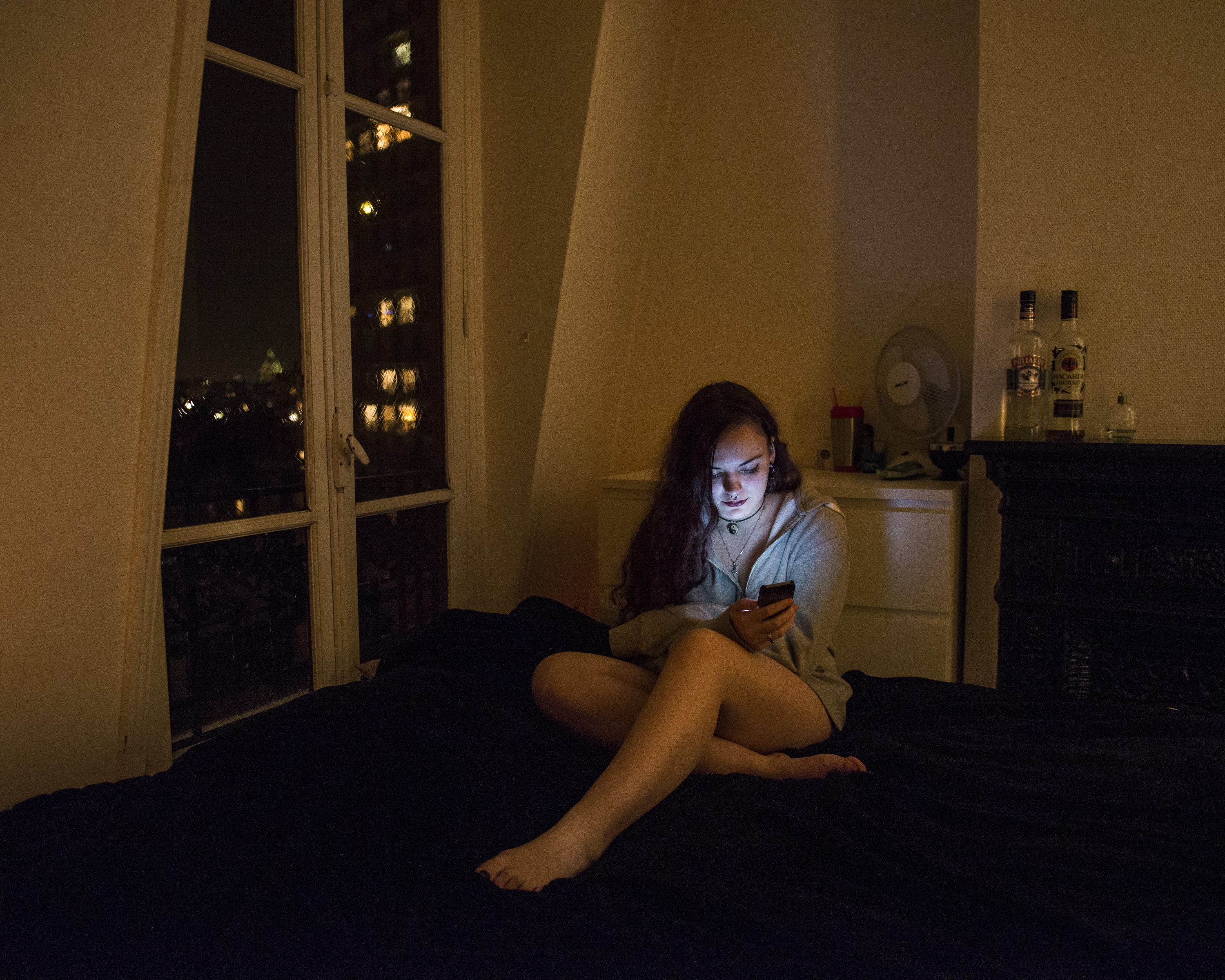 « C’est un bon moyen pour se changer les idées et regonfler son ego, explique Elodie, tout en reconnaissant que ce genre de système altère les rapports humains. » © Maxime Matthys