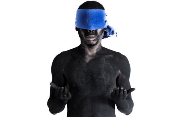 © Ishola Akpo