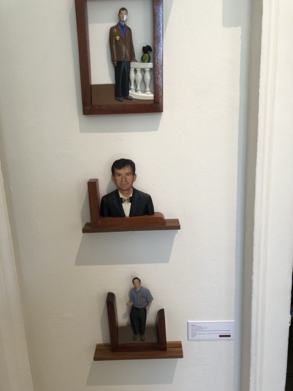 Il fallait débourser 4500 livres pour ces statuettes de Martin Parr sur le RoseGallery de Santa Monica