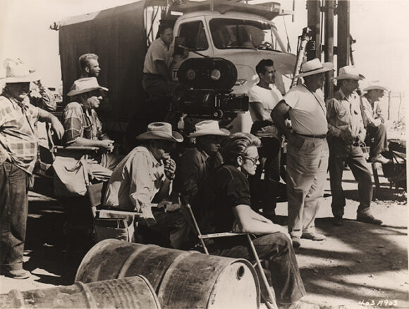 GEANT - GIANT James Dean, tournage du film de George Stevens, 1956.