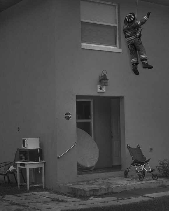 © Joshua Lutz