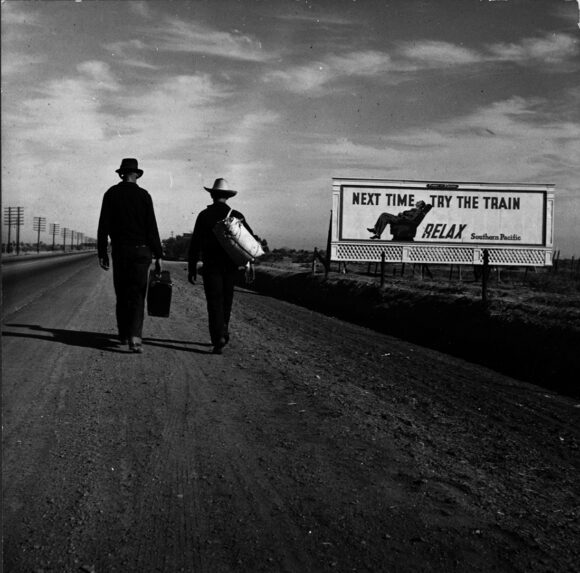 © The Dorothea Lange Collection, the Oakland Museum of California, City of Oakland. Gift of Paul S. Taylor