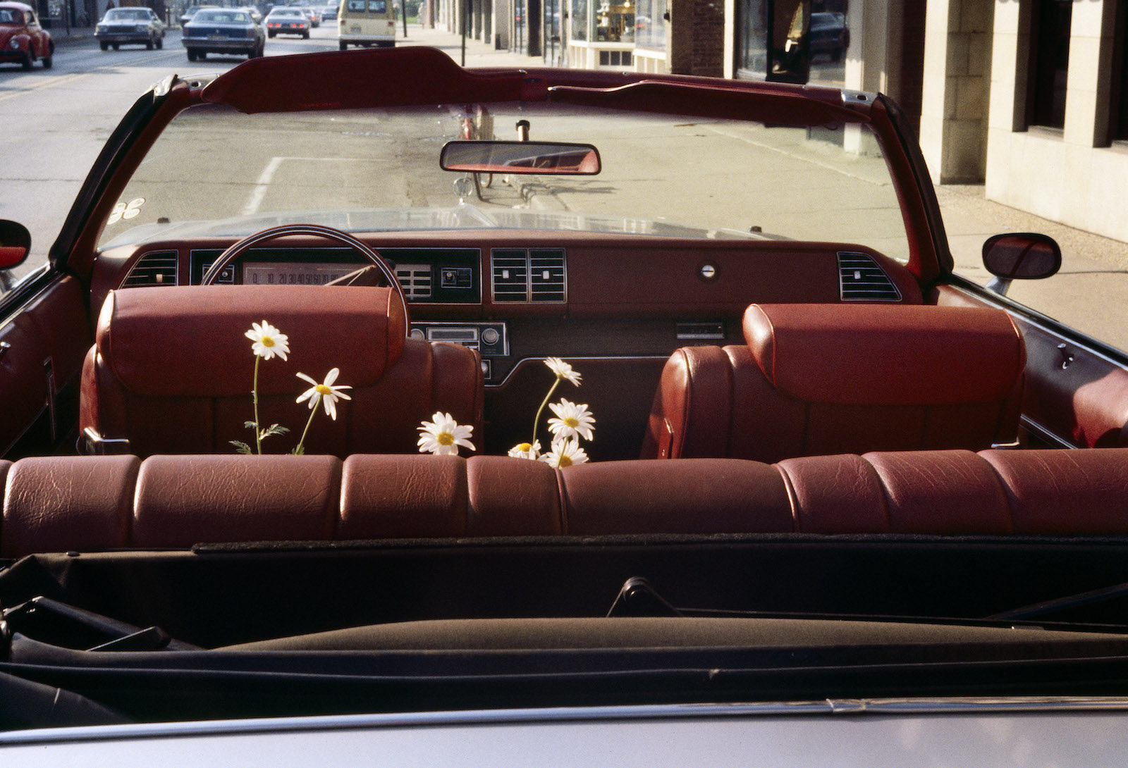 © Estate of Vivian Maier, Courtesy Maloof Collection and Howard Greenberg Gallery, New York, Les Douches la Galerie, Paris