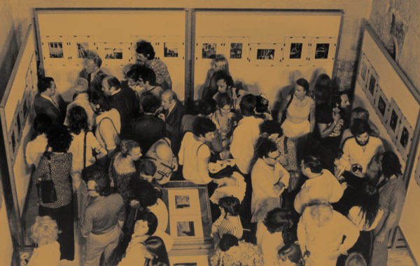 Vernissage de l'exposition André Kertész. Anonyme, 1975.