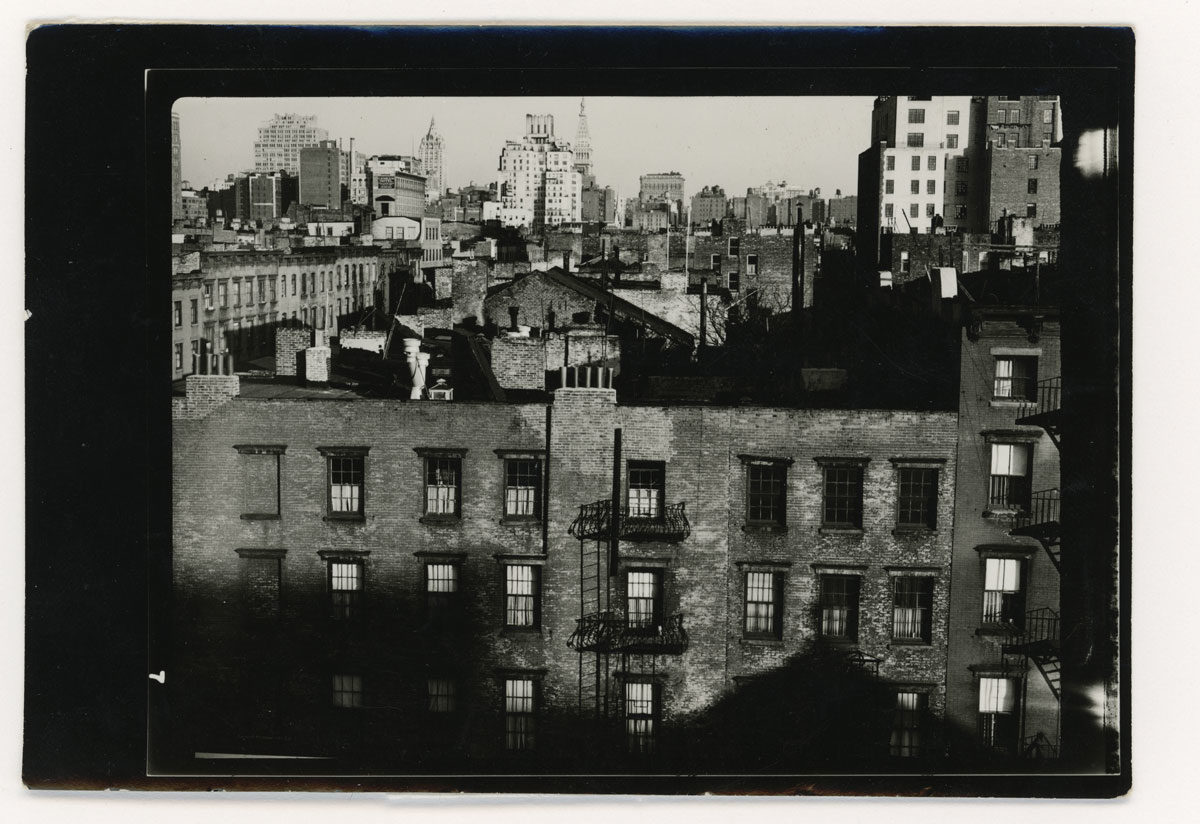 © Sid GROSSMAN Howard Greenberg Gallery