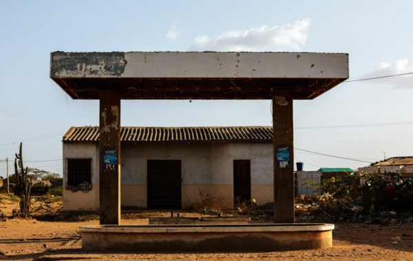 © José Castrellón