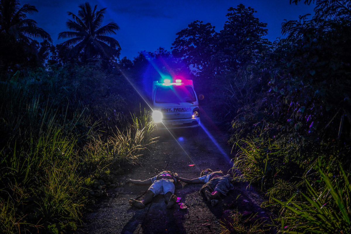 © Ezra Acayan