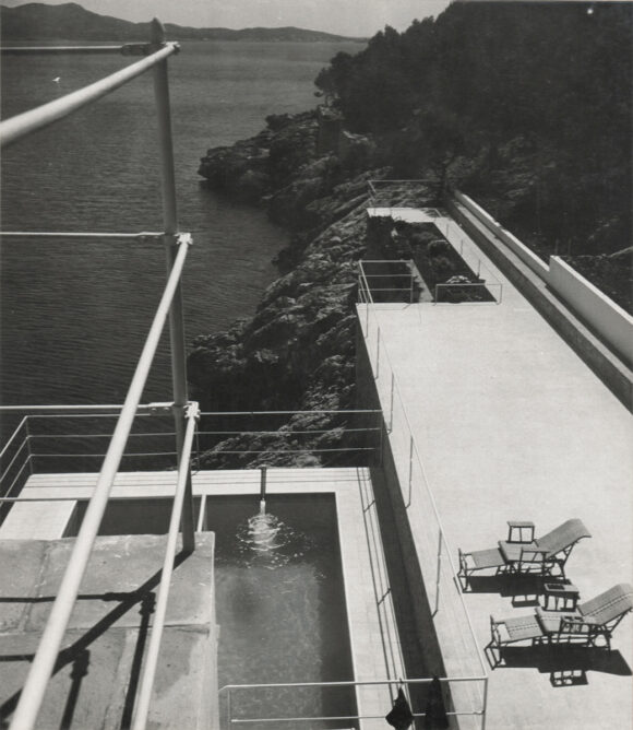 Jean Moral, Piscine et terrasse de la Villa de Reynaldo Luza, Formentor, Majorque, Baléares, 1933