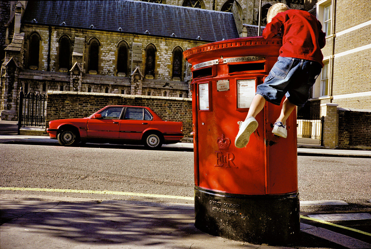 © Matt Stuart / MAPS