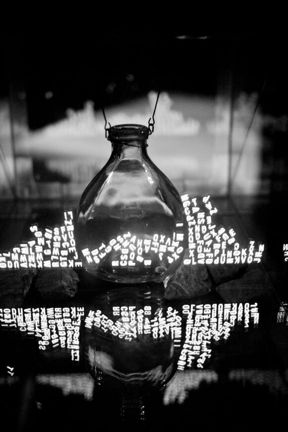 © Adrien M & Claire B