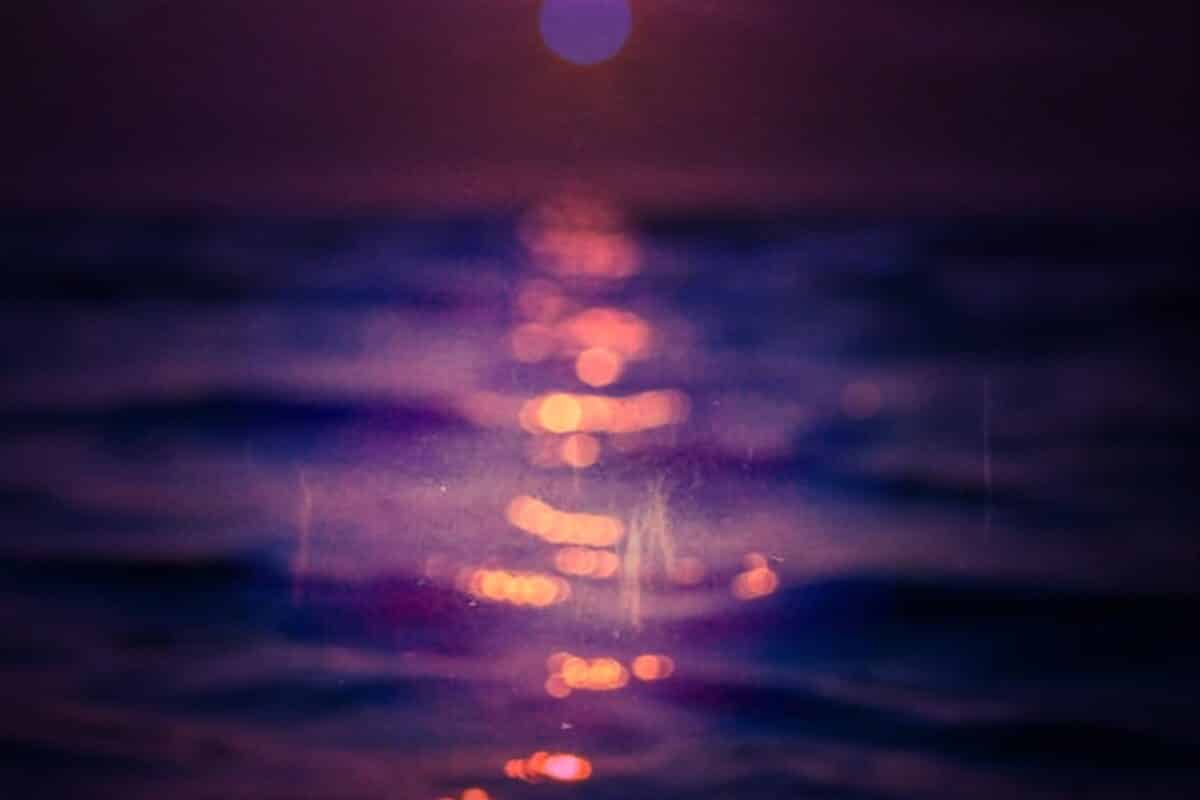 © Celine
