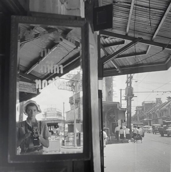 © Estate of Vivian Maier / Courtesy Maloof Collection;Howard Greenberg Gallery, New York & Les Douches la Galerie, Paris