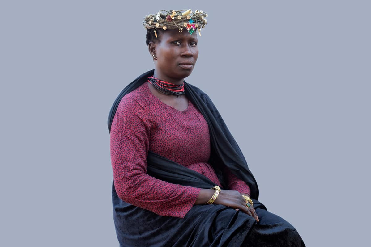 © Ishola Akpo