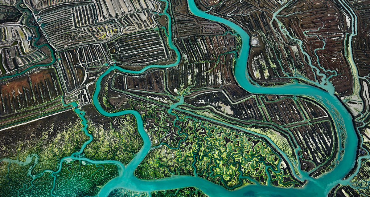 © Edward Burtinsky / Courtesy Admira, Milan / Nicholas Metivier Gallery, Toronto