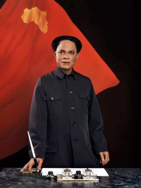 © Samuel Fosso courtesy Jean-Marc Patras / Paris