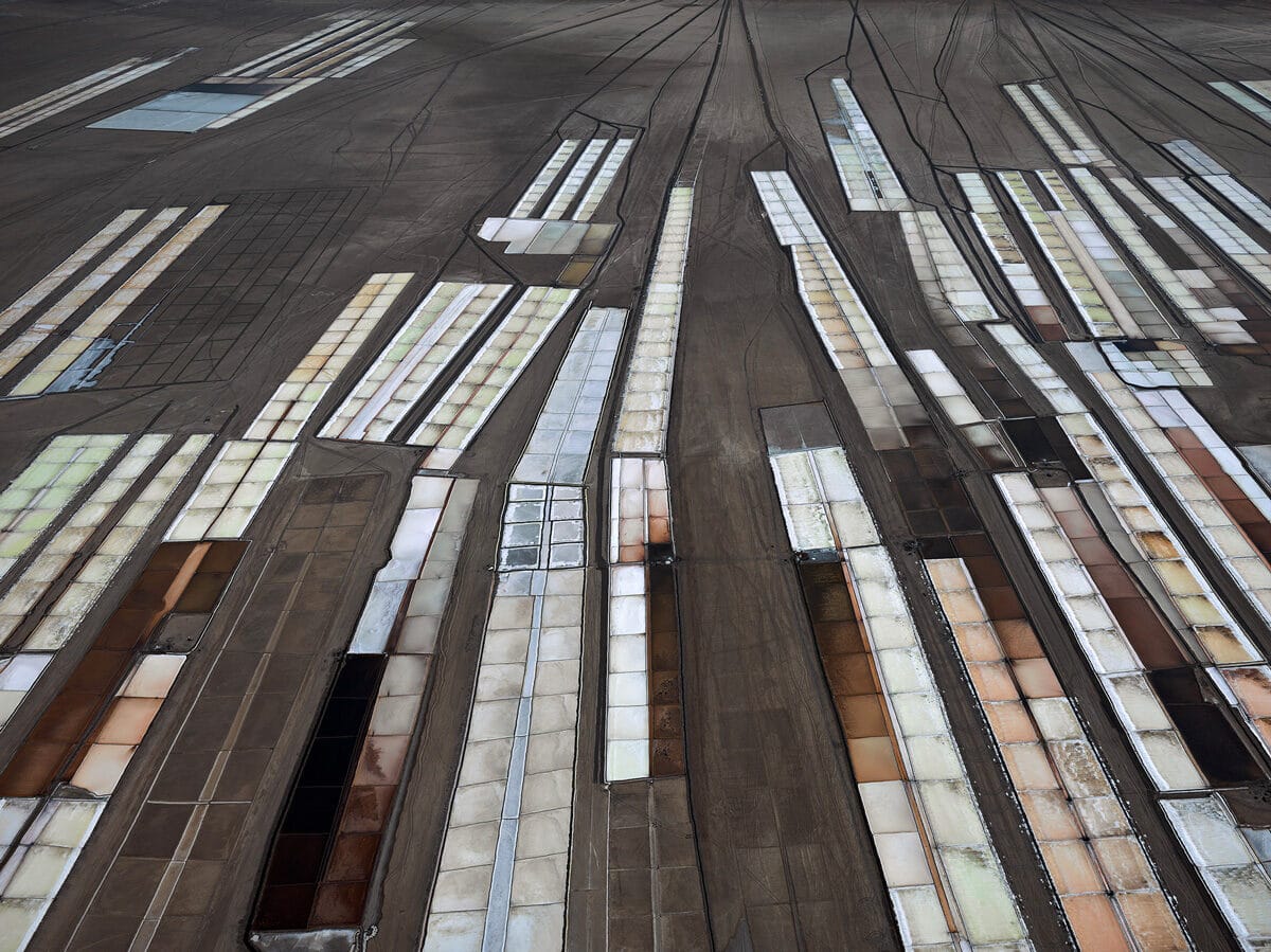 © Edward Burtynsky, courtesy Nicholas Metivier Gallery, Toronto / Flowers Gallery, London