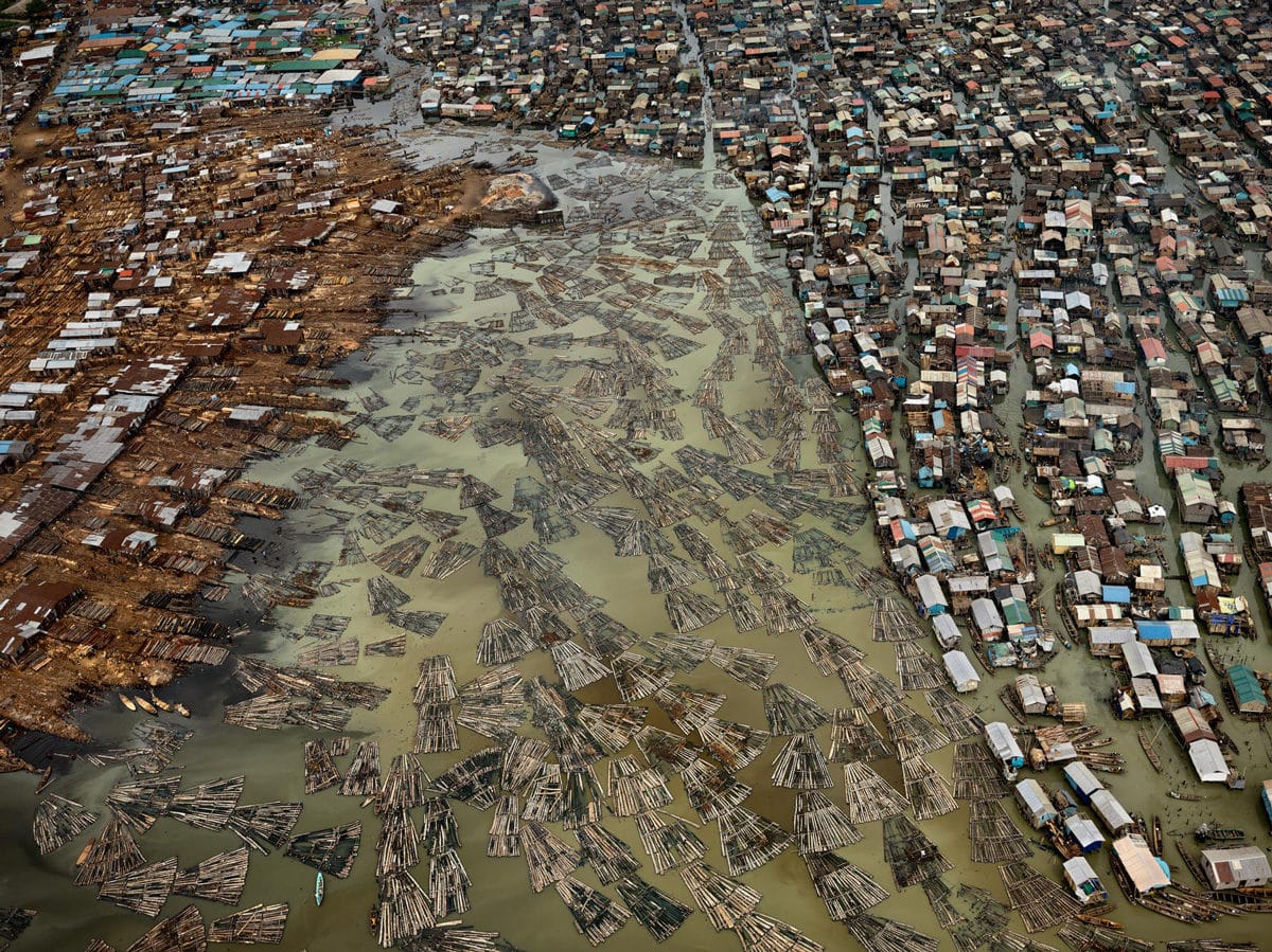 © Edward Burtynsky, courtesy Nicholas Metivier Gallery, Toronto / Flowers Gallery, London