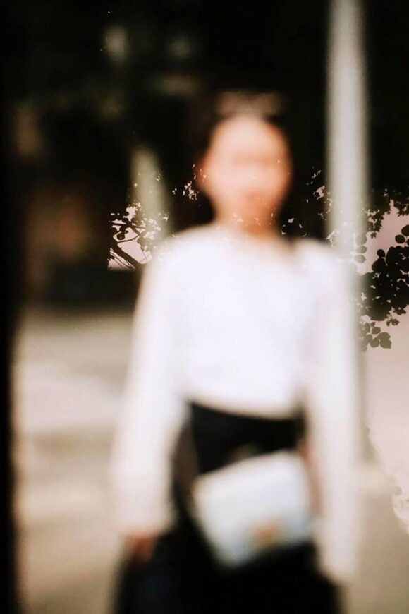 © Sarah Balhadere