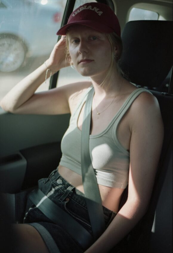 © Louise Servan