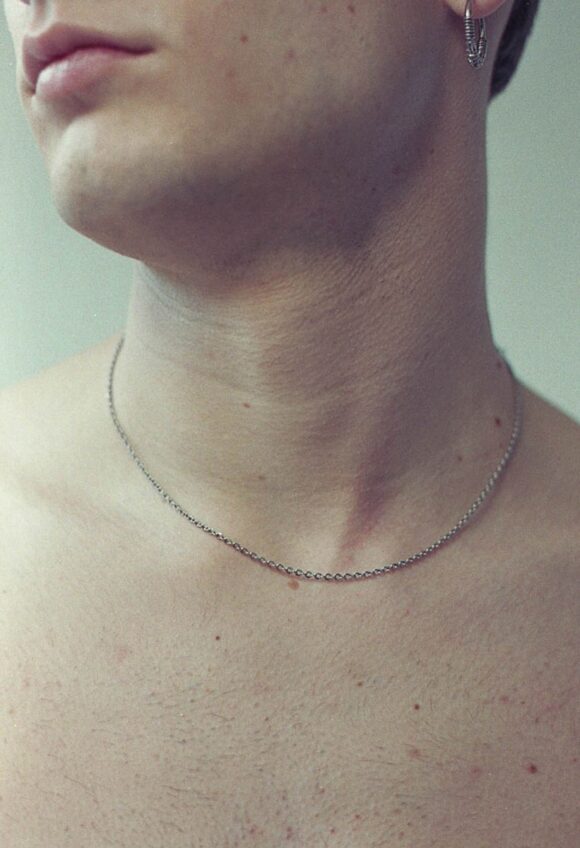 © Louise Servan