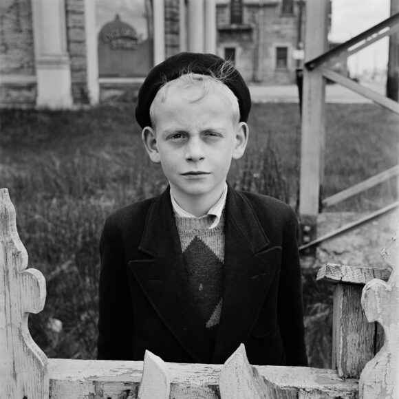 © Vivian Maier / Estate of Vivian Maier, Courtesy of Maloof Collection and Howard Greenberg Gallery, NY