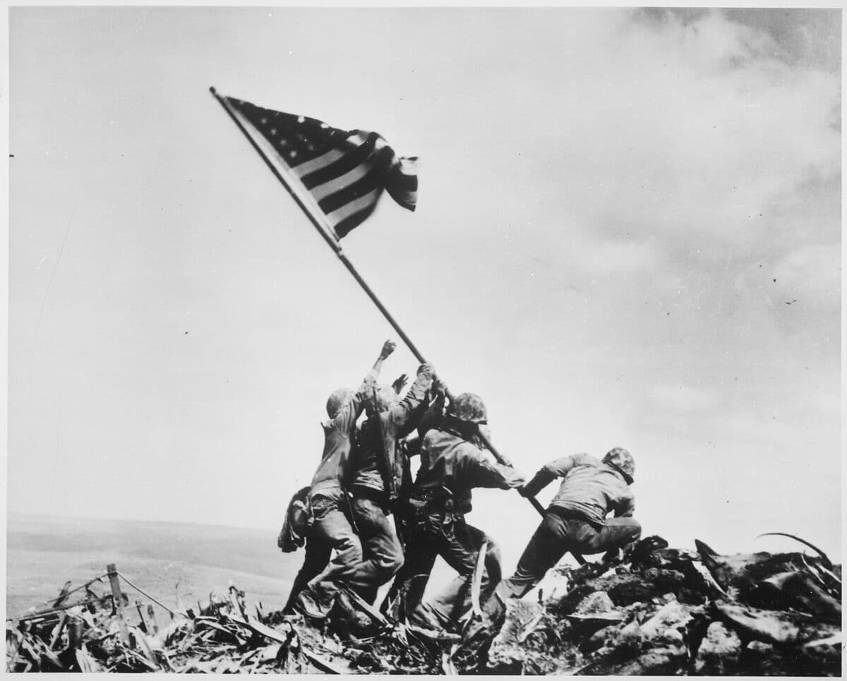 © Joe Rosenthal / National Archives and Records Administration