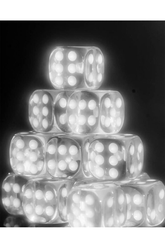 © Nora Hollstein