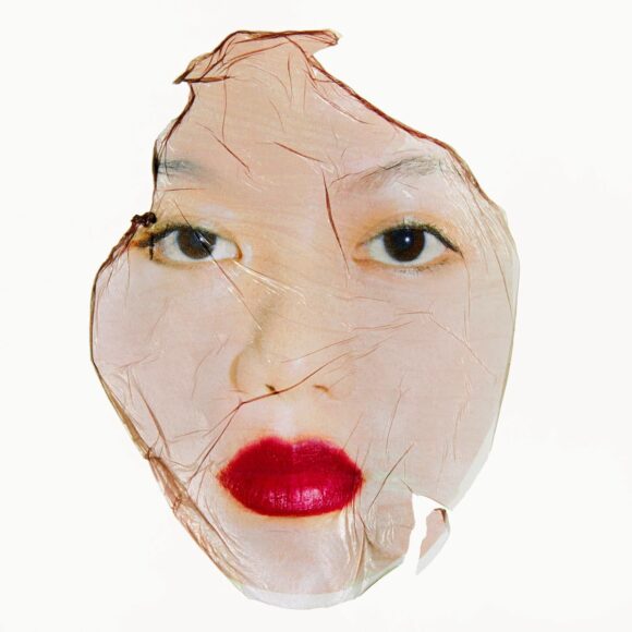 © John Yuyi