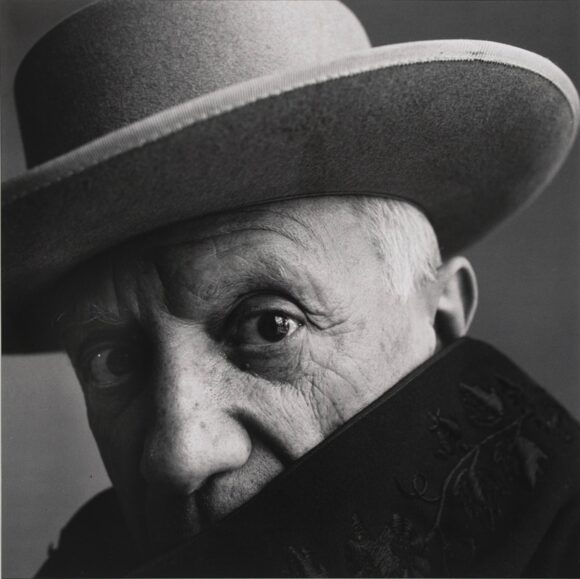 © Irving Penn / MEP 1992.262 - Picasso (1 of 6), Cannes, 1957