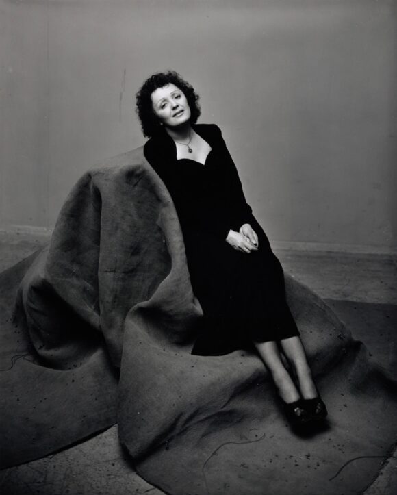 © Irving Penn / MEP 2020.033 - Édith Piaf (1 of 3), New York, 1948