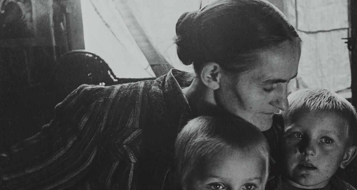 d’Ora, Dans un camp de réfugiés, 1946-1948 © Hambourg, Museum für Kunst und Gewerbe