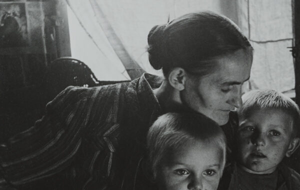 d’Ora, Dans un camp de réfugiés, 1946-1948 © Hambourg, Museum für Kunst und Gewerbe