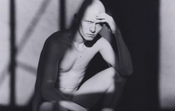 Robert Mapplethorpe (1946-1989), Robert Sherman, 1979, Tirage gélatino-argentique, Signé et daté au dos, Édition 1/10, 35 × 35 cm, Estimation : 10 000 / 15 000 €