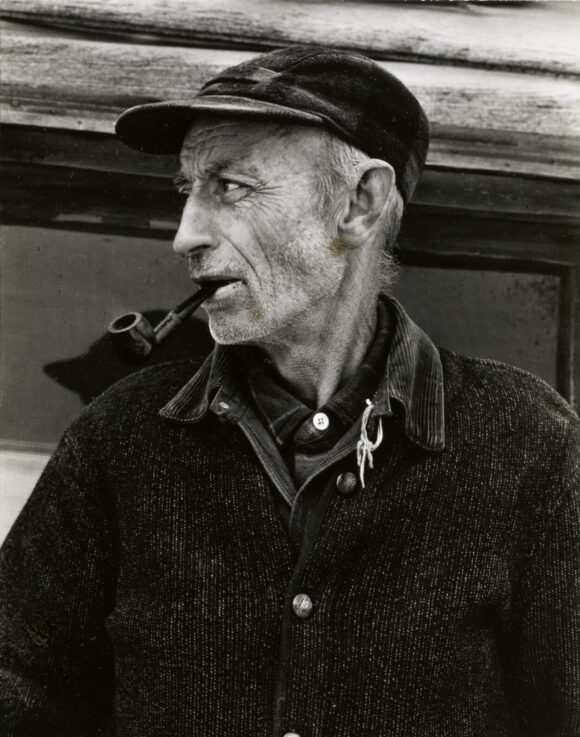 © Paul Strand, Mr. Bennett, West River Valley, Vermont, 1944 / Aperture Foundation Inc., Paul Strand Archive. Fundación MAPFRE Collections